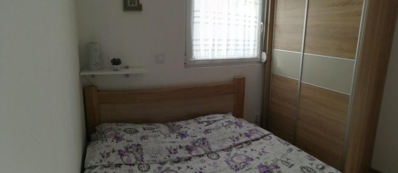 Apartman Gust 赫尔采格诺维 外观 照片